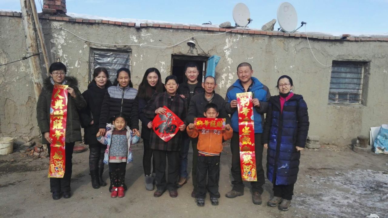 阿勒泰市国税局春节民族团结结亲周剪影