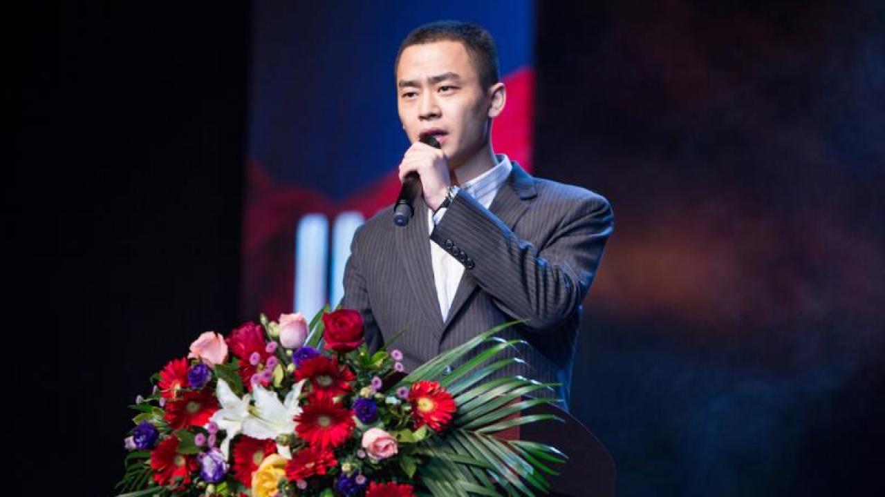 沃野千里   草長鶯飛