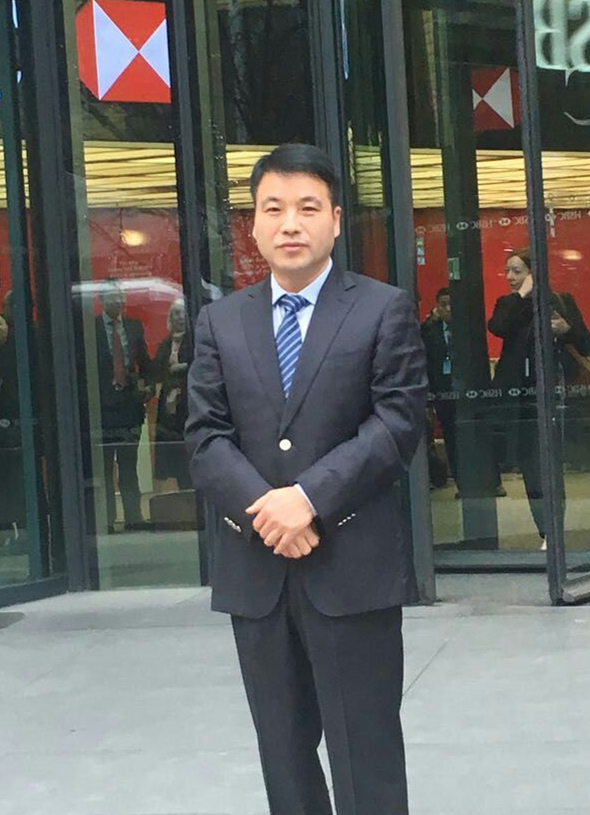中牟农商银行青年路支行 郭新杰