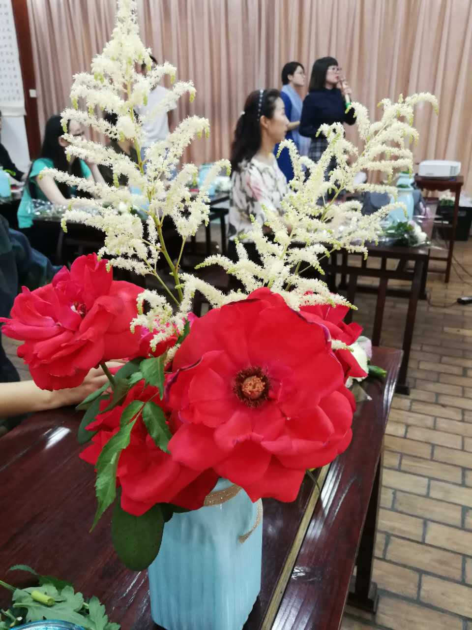 [副本]曲阜妇联携孔孟书院插花培训进行中..