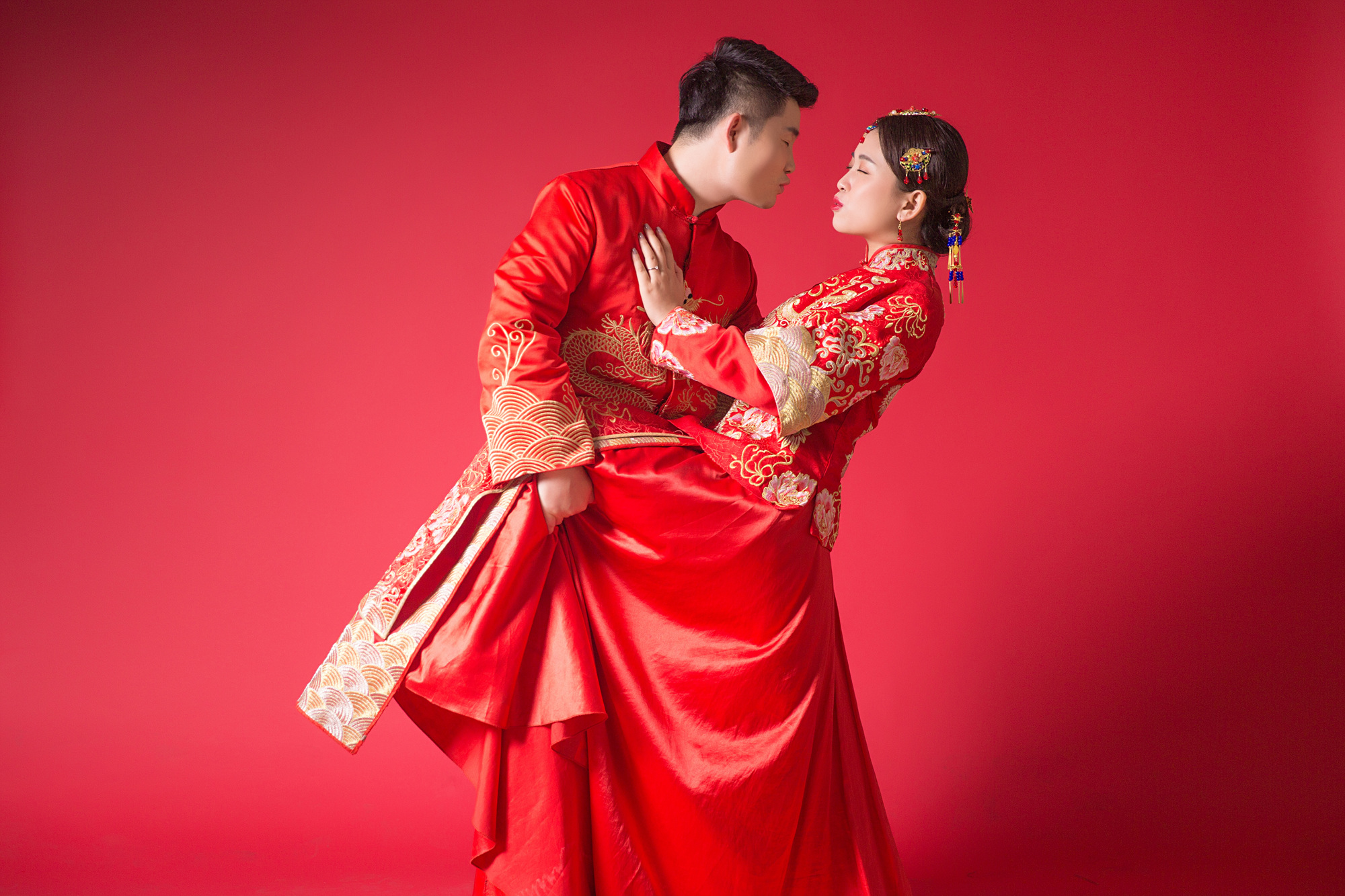 文钦&王程的红色炸弹!