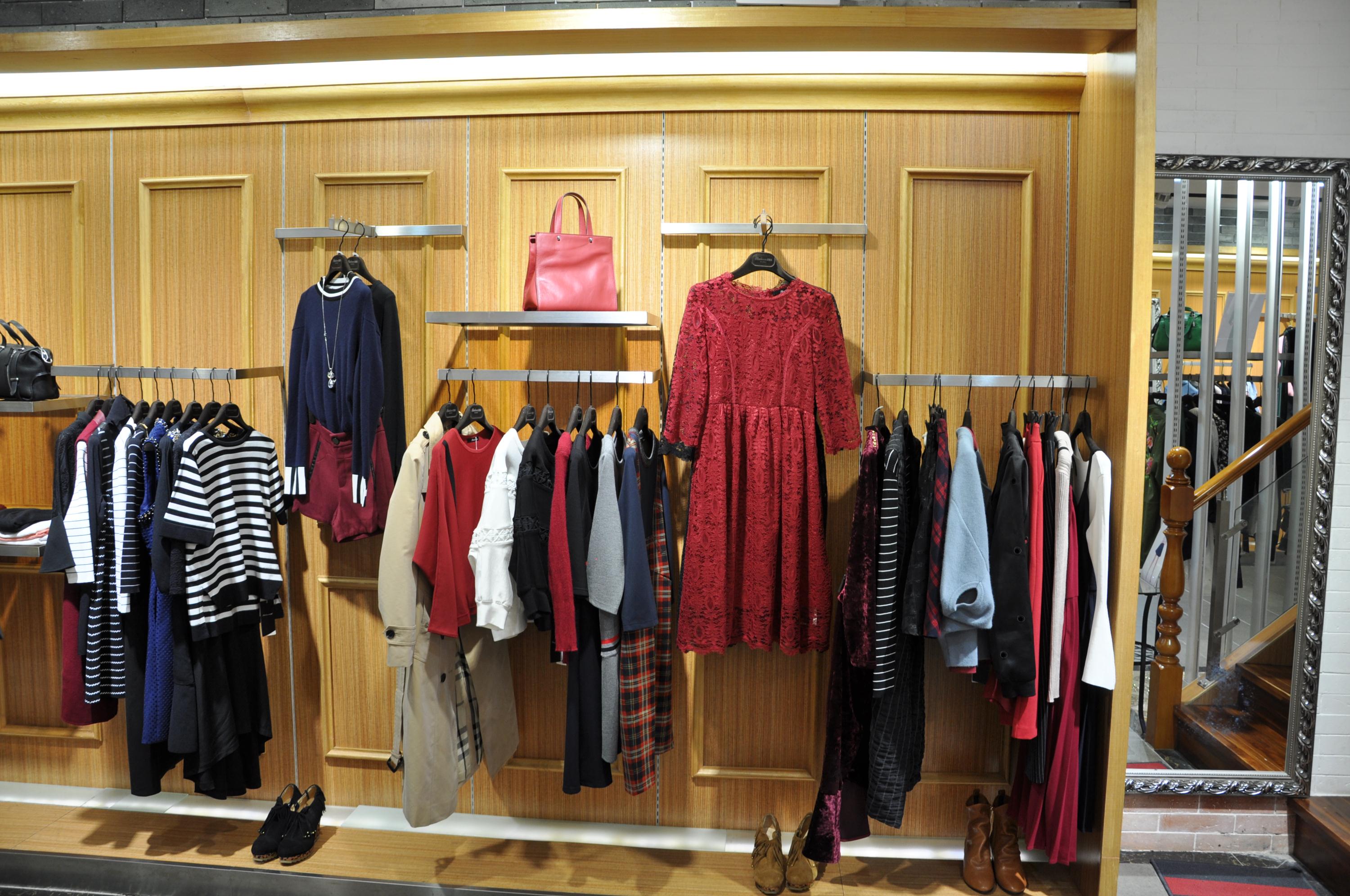 他迅服饰-深圳店开业宣传