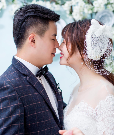 丁浩徐晶结婚请柬