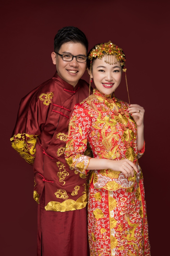 周日 届时恭候光临  2016 举行婚庆大典 席 设 宁波市南苑饭店国会一