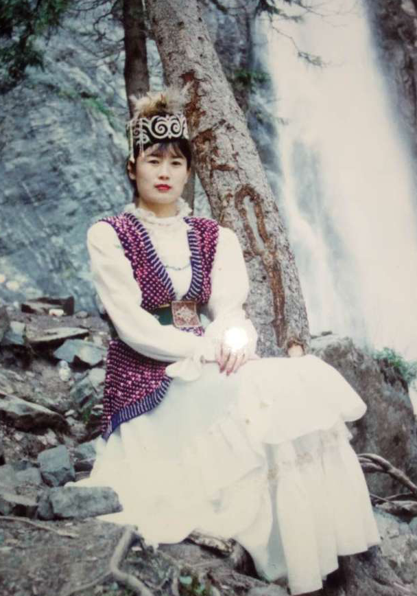 我最爱的妈妈, 是您用双臂 给了我一片蓝天, 妈妈:马华 给母亲打一个