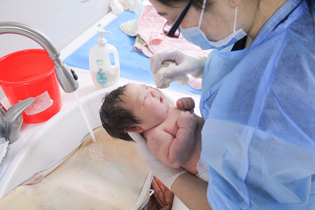 李晓玲 吕生祥之女_移动营销平台- 兔展h5作品