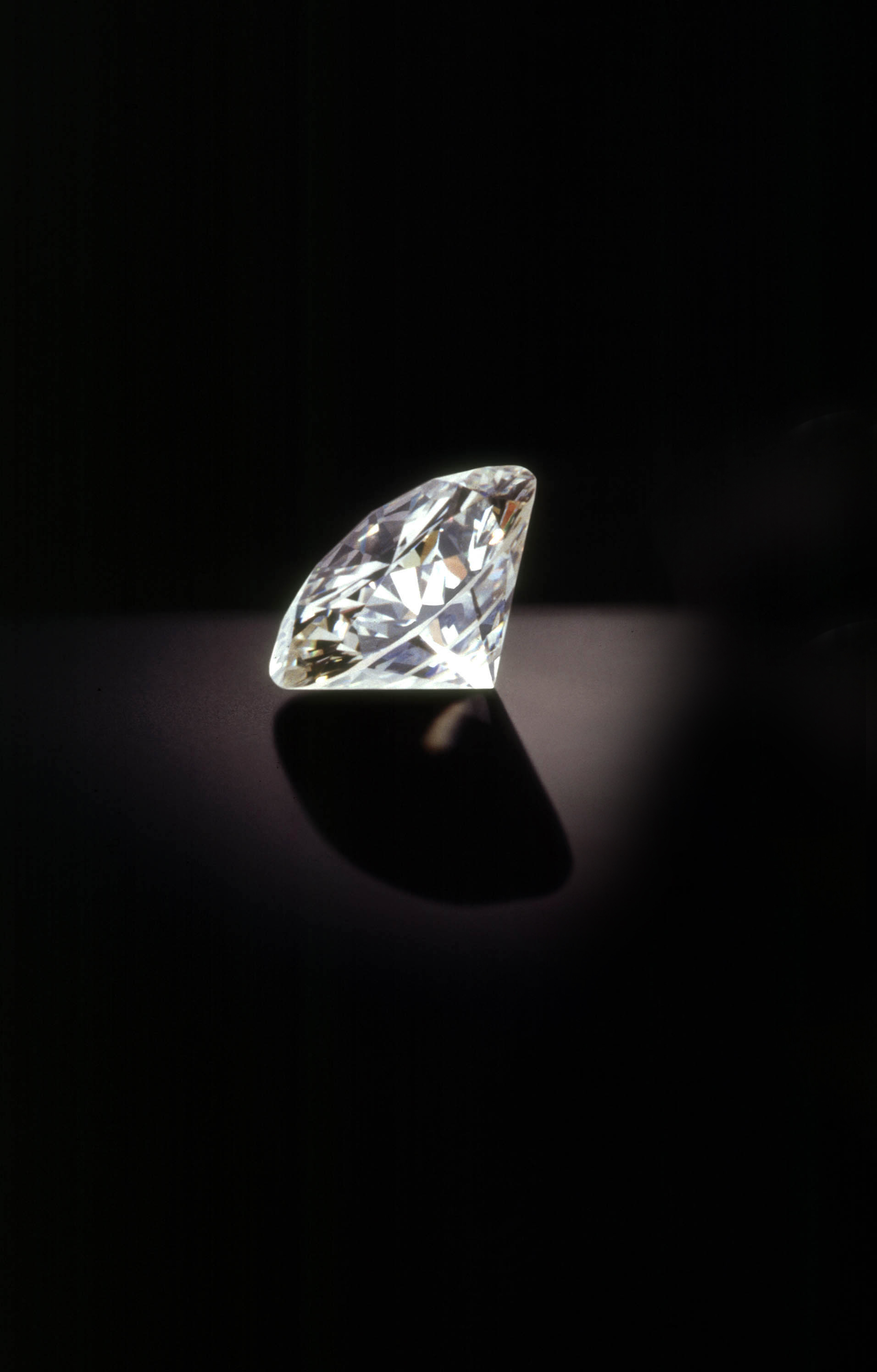 36克拉钻石多少钱(036克拉钻石多少钱)