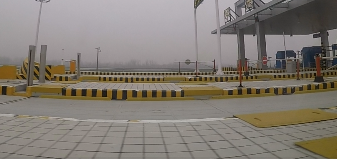 八义集收费站广场干净整洁 八义集 收费站