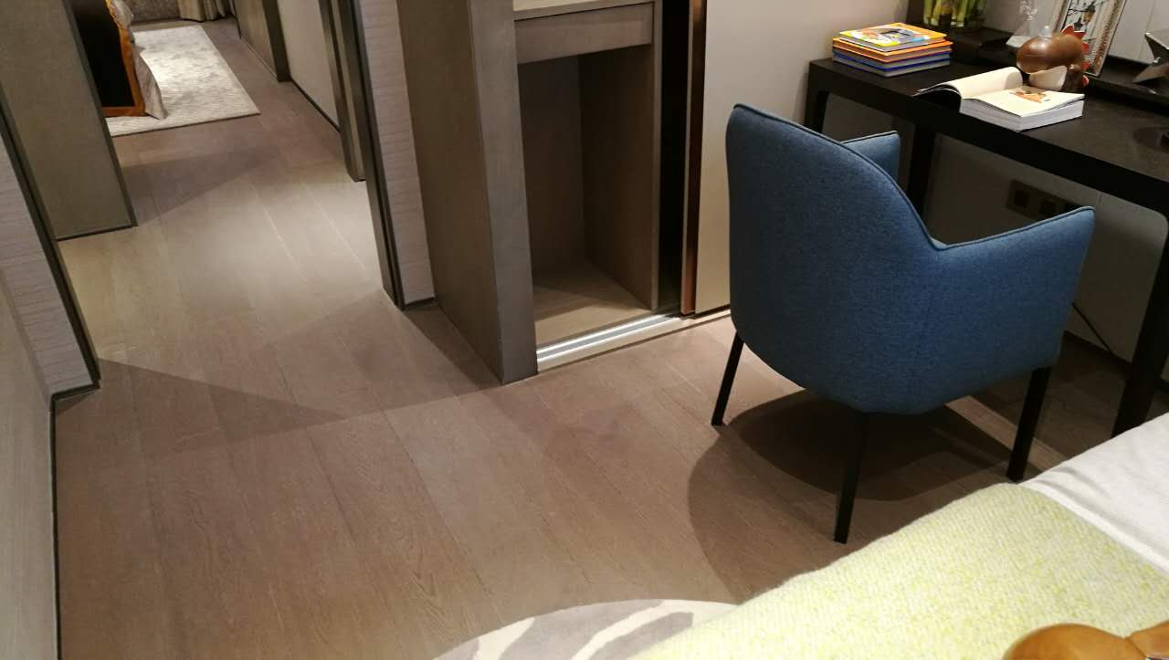斯坦巴赫地板_轻应用微场景app- 兔展h5作品