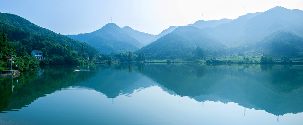一湾清水穿村过 进化在行动 @进化镇 @萧山发布