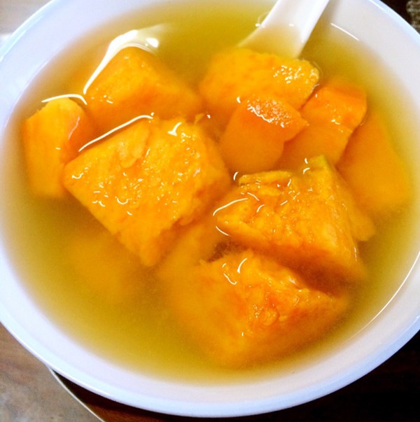 月29日 早点 鲜牛奶 一口福   卤面,炸醋肉,炸菜果,紫菜球,虾,水丸汤