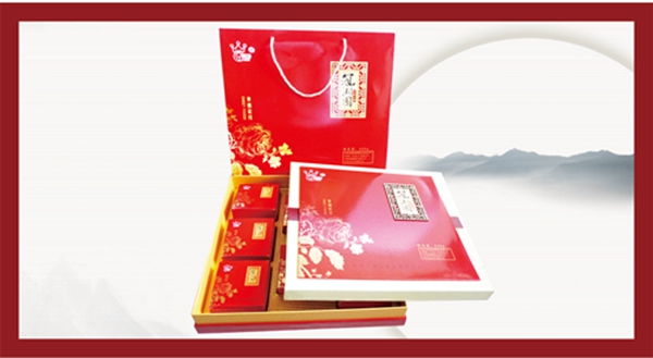 香港金宝利 八星耀月礼盒 净含量:780g售价:218元 净含量:640g