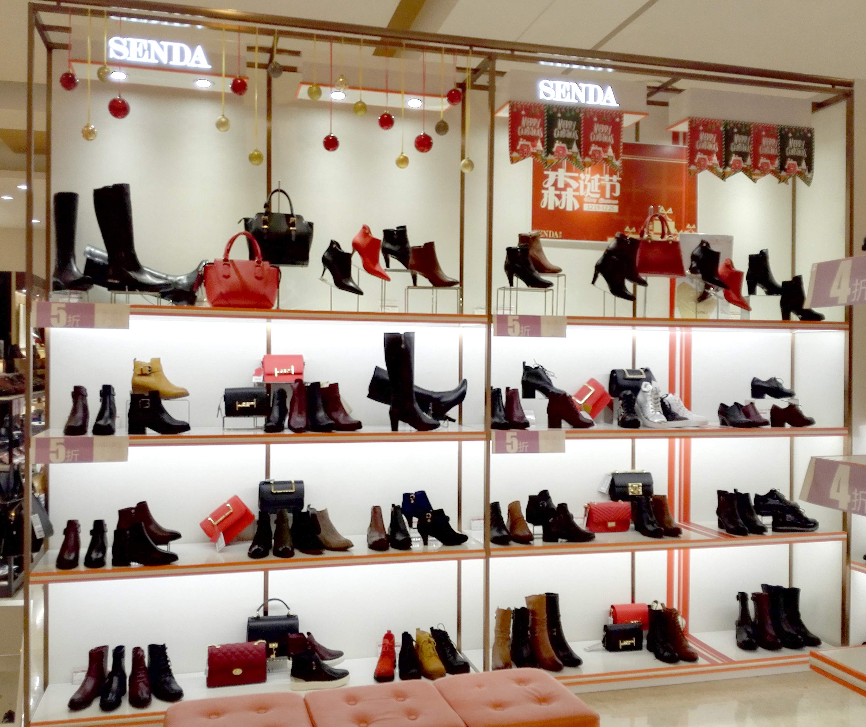 森达深圳南山茂业圣诞氛围陈列展示