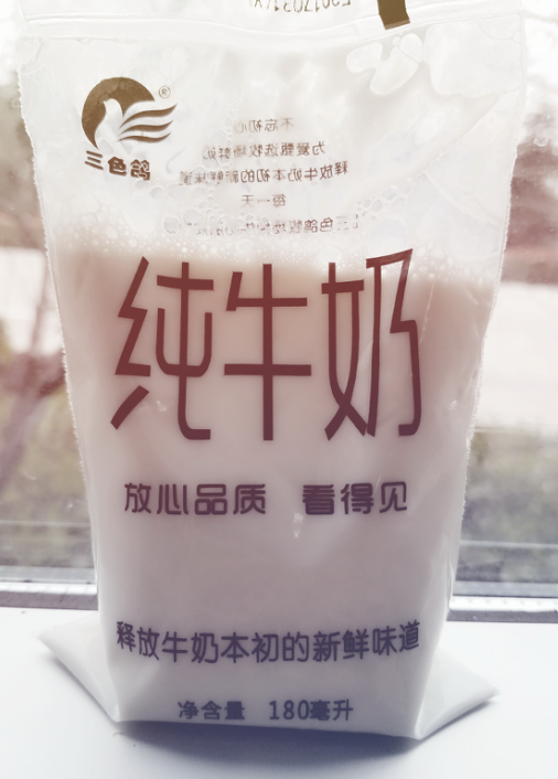 三色鸽牧场牛奶新品上市