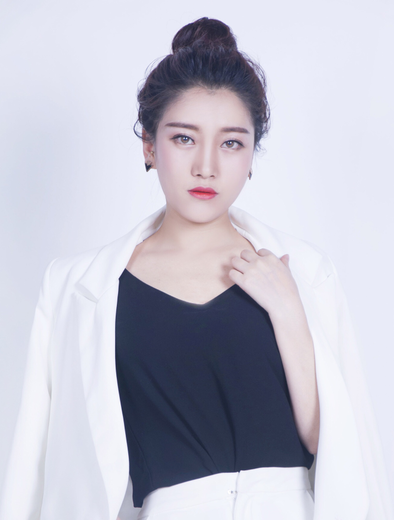 简美高级纹绣老师-亚亚